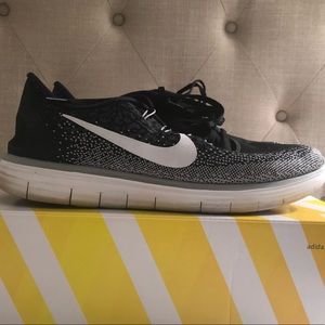 Nike Free RN Distance - SZ 9.5M